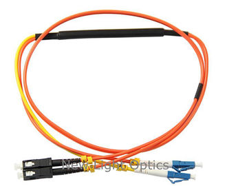 Cáp nối sợi quang 62,5 / 125 Cáp quang / Chế độ sợi quang Điều hòa Cáp nhảy