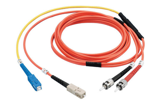 SC / ST Cáp vá sợi quang 62.5/125 MM Cáp điều hòa chế độ đơn G652D cho Gigabit Ethernet
