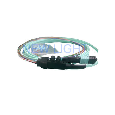 8F MPO đến LC Breakout Cable MM 50/125um PVC 3.0mm với lỗ chèn thấp cho Trung tâm dữ liệu