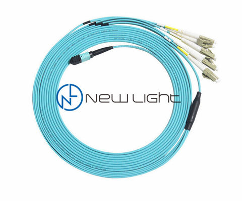 8F MPO đến LC Breakout Cable 50/125um Multimode với 3,0mm PVC Jacket MPO MTP Patch Cable